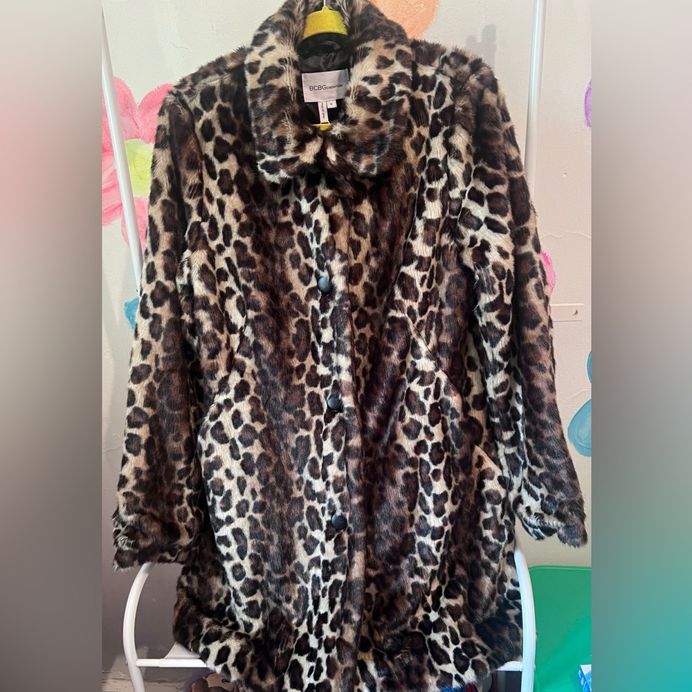 BCBGeneration Leopard faux fur coat M